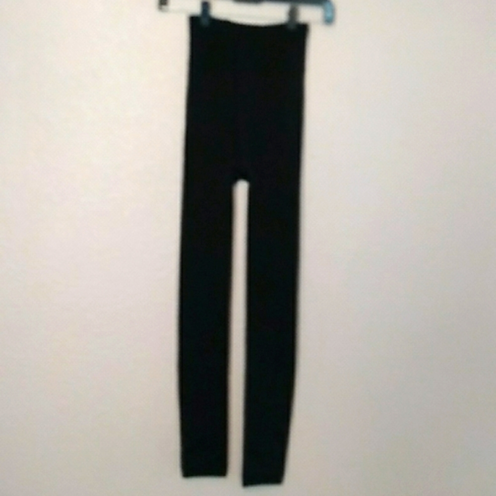 Warner's Womans (L/XL) Black Leggings
